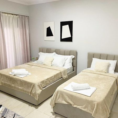 Chlo Apartment 1 Tirane 外观 照片