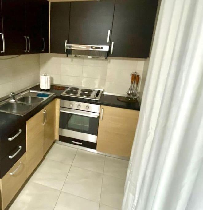 Chlo Apartment 1 Tirane 外观 照片